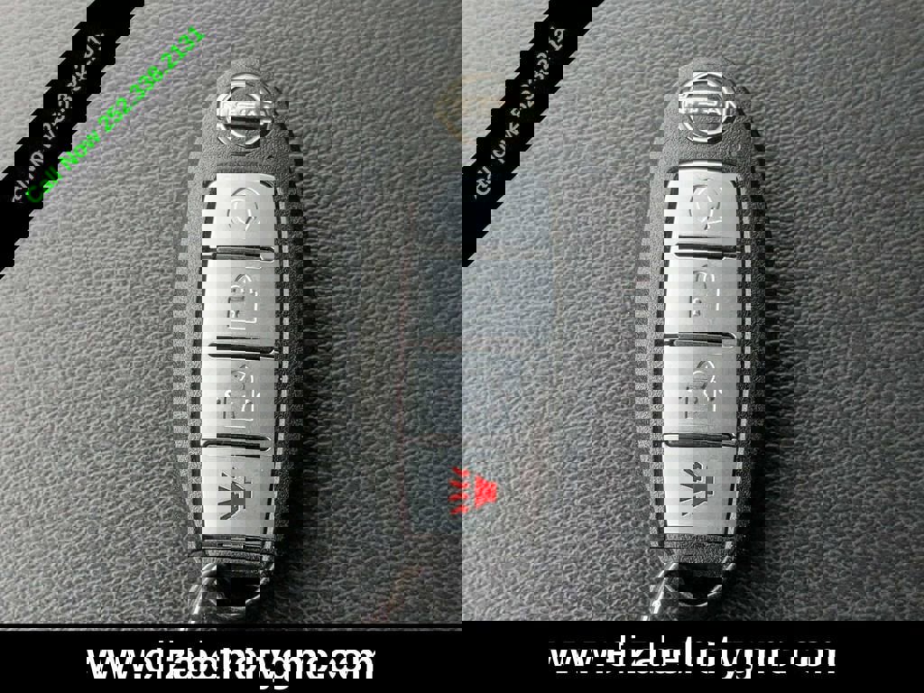 Used 2025 Nissan Frontier PRO-4X image 32