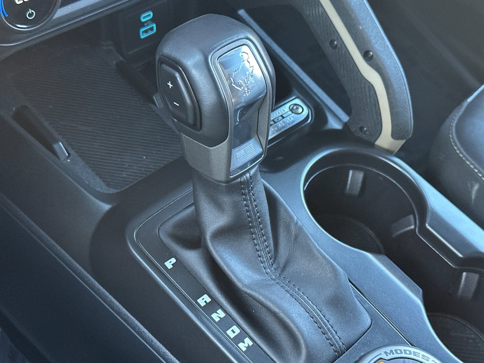 Used 2025 Ford Bronco Badlands image 25