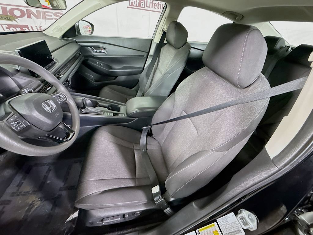 Used 2023 Honda Accord EX image 24