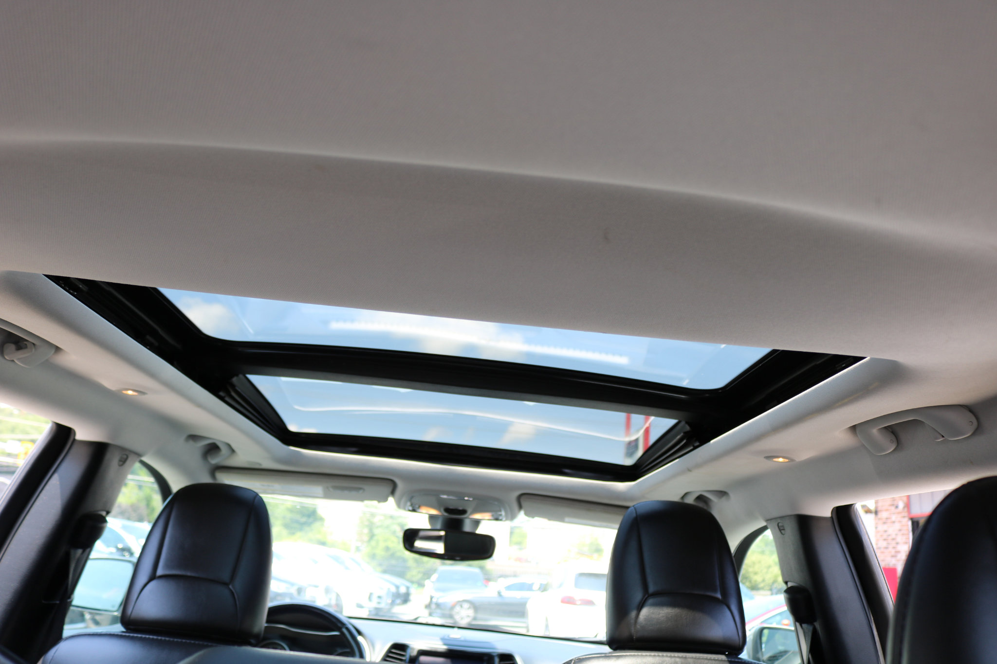 Used 2020 Jeep Cherokee Limited image 47