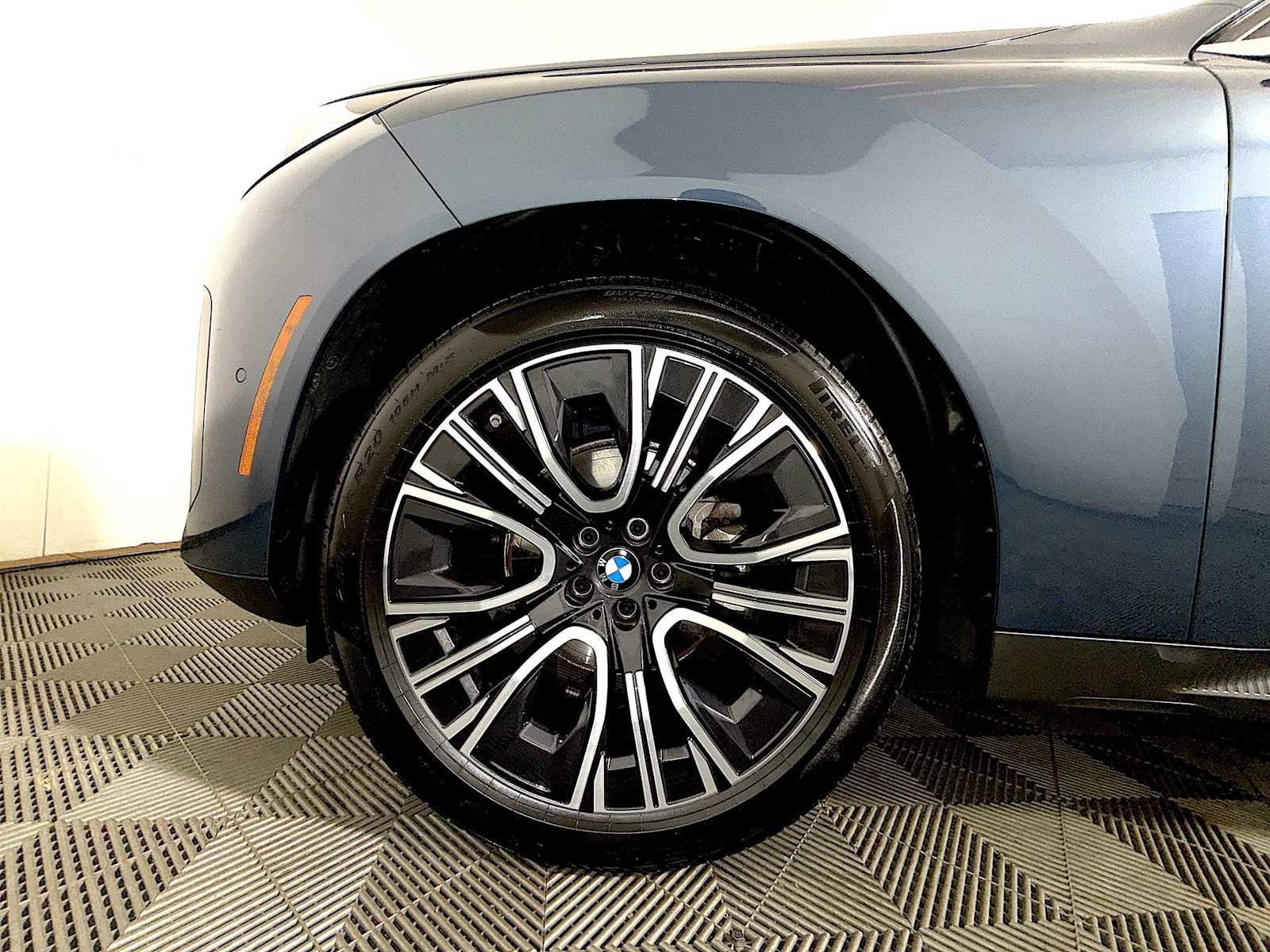 Certified 2025 BMW X3 xDrive30i w/ Convenience Package image 8