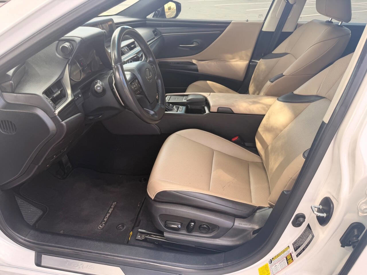 Used 2020 Lexus ES 300h FWD image 21