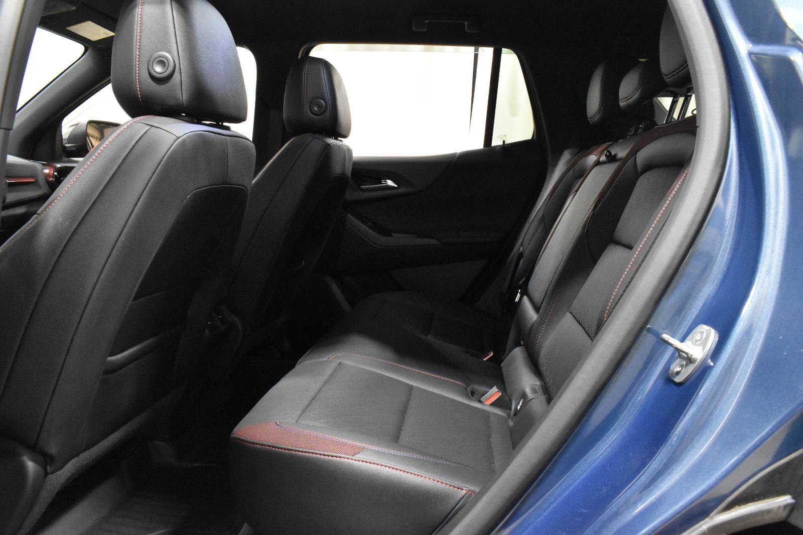 Used 2025 Chevrolet Equinox RS w/ Safety and Technology Package image 5