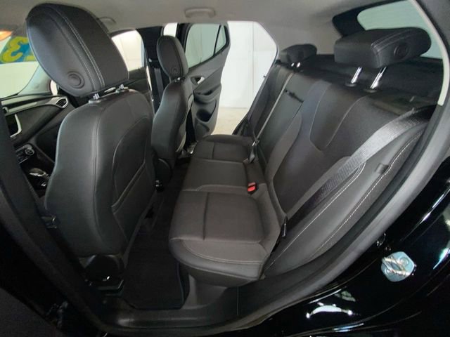 Used 2023 Buick Encore GX Select w/ Sport Touring Package FWD image 28