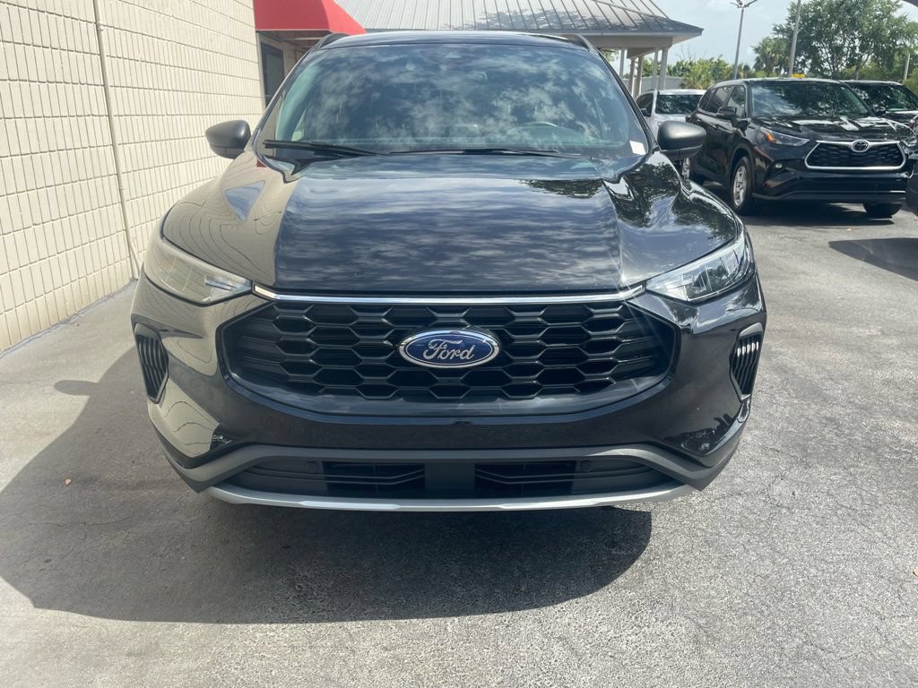 Used 2025 Ford Escape ST-Line AWD/4WD image 8