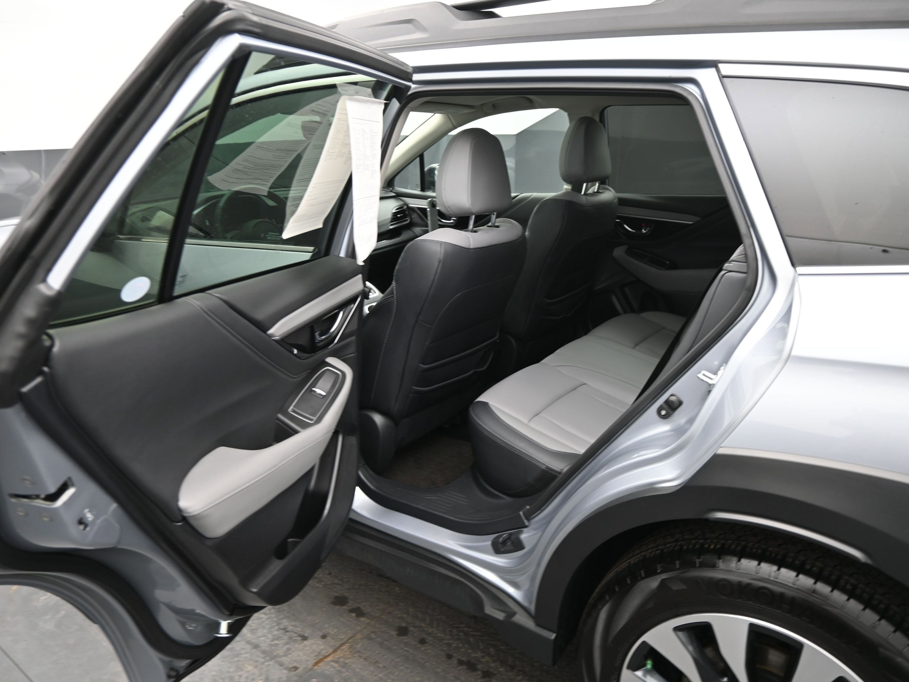 Used 2024 Hyundai Elantra SEL image 12