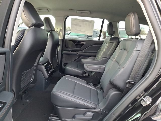 New 2026 Lincoln Aviator AWD w/ Jet Appearance Package image 5