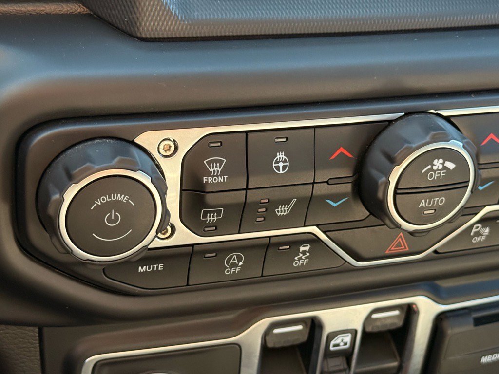 Used 2021 Jeep Gladiator Overland w/ Popular Equipment Package image 21