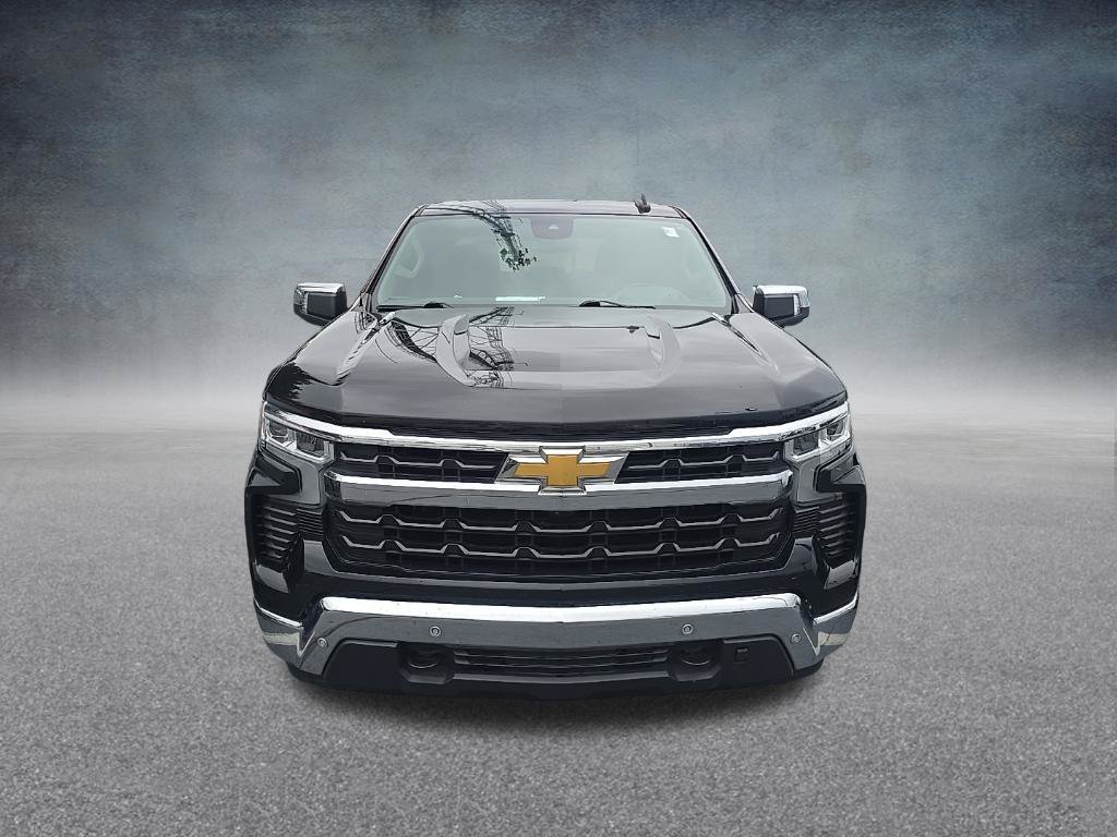 Used 2024 Chevrolet Silverado 1500 LT w/ Z71 Off-Road Package AWD/4WD image 3