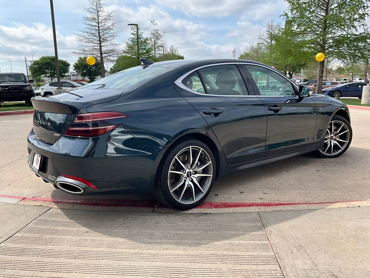 Used 2025 Genesis G70 2.5T image 6