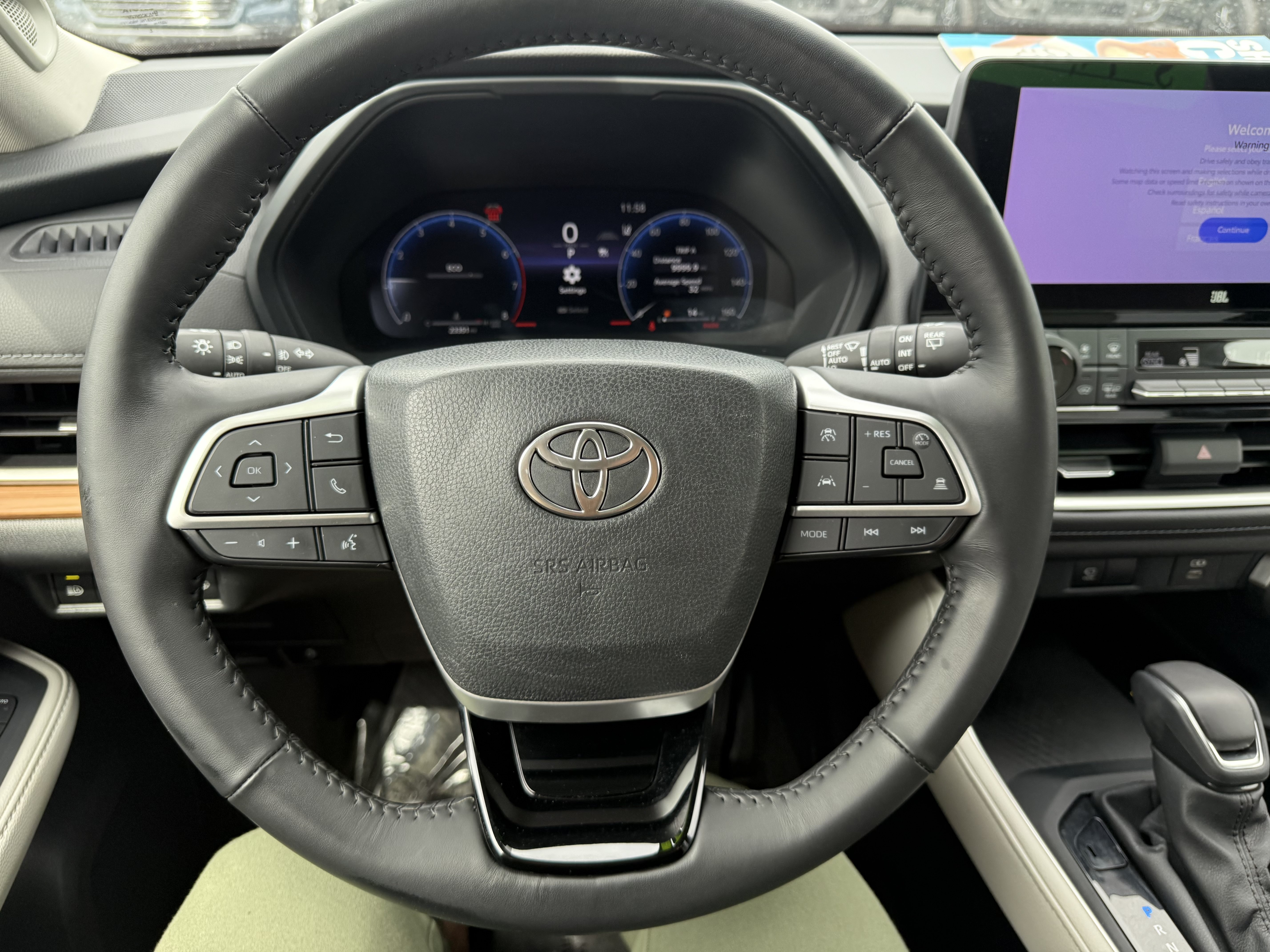 Certified 2024 Toyota Grand Highlander AWD image 10