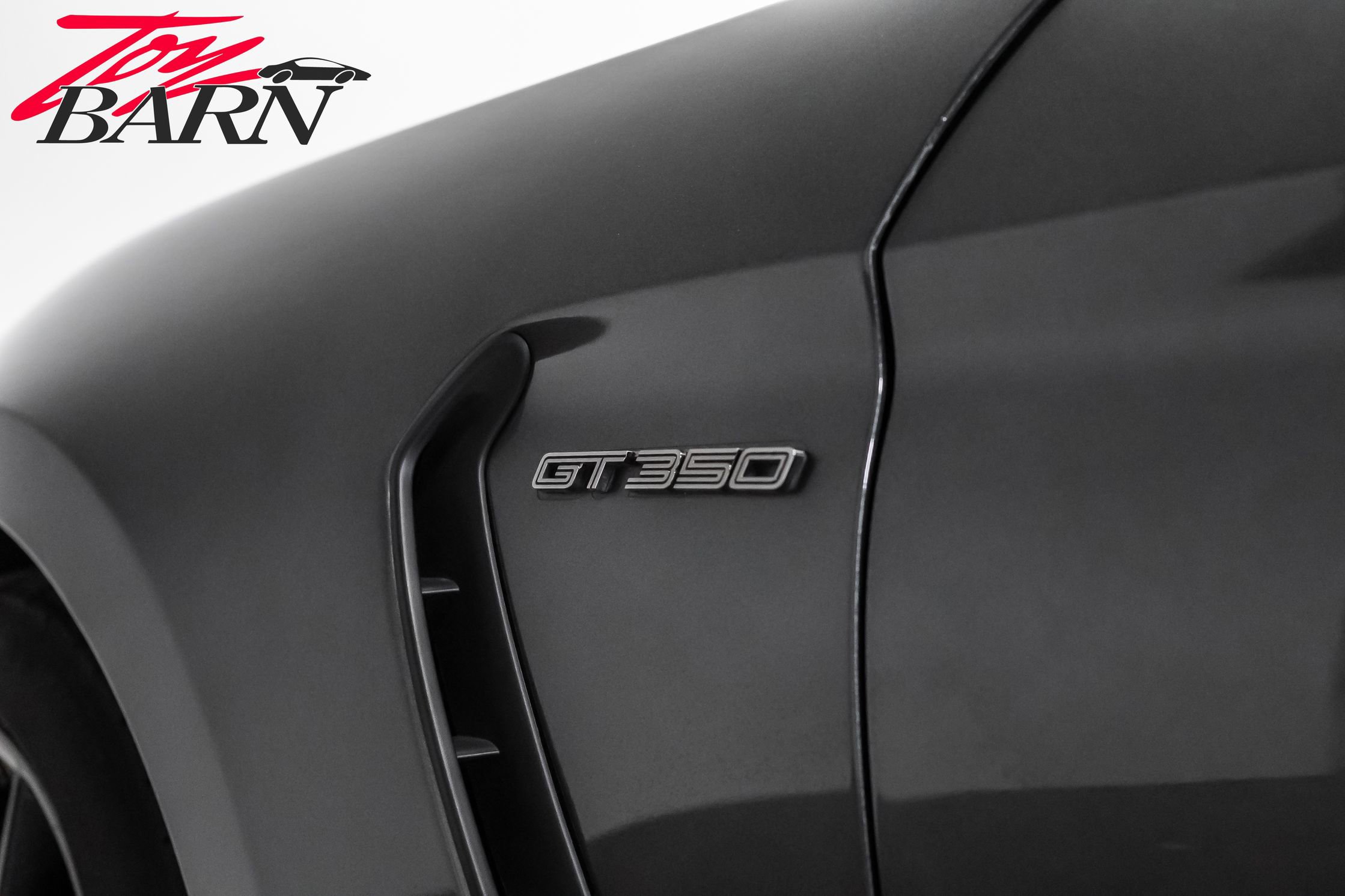 Used 2020 Ford Mustang Shelby GT350 w/ Technology Package RWD image 11