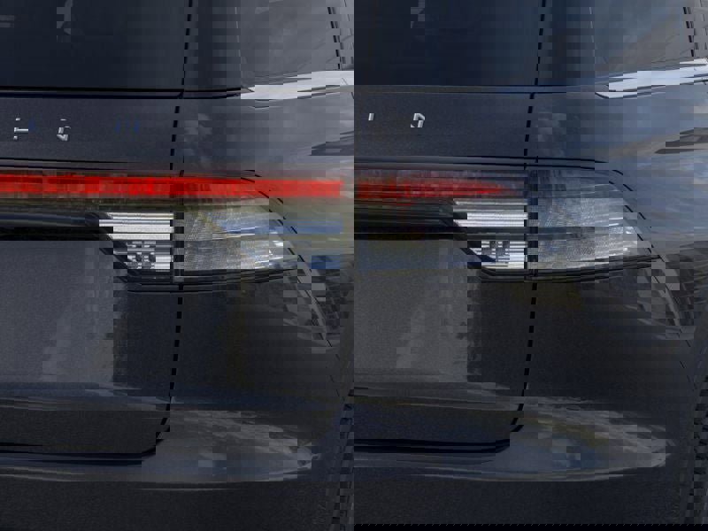 New 2026 Lincoln Aviator AWD image 21