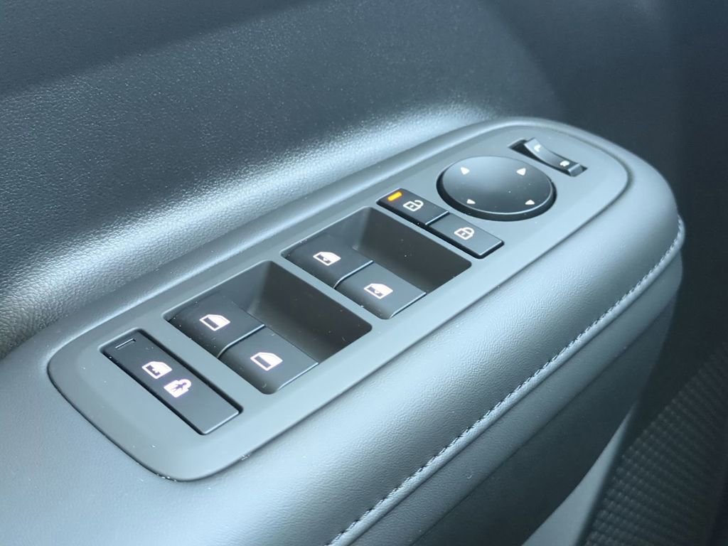 New 2026 Hyundai Santa Fe SEL image 30