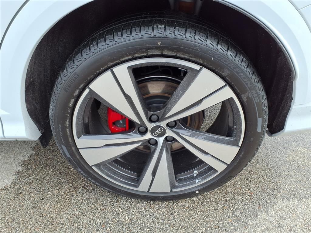 New 2025 Audi SQ5 Premium Plus image 6