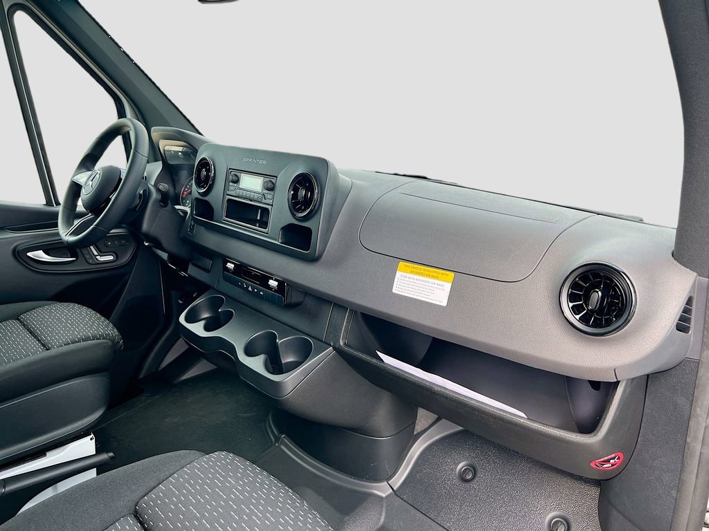 New 2025 Mercedes-Benz Sprinter 2500 image 18