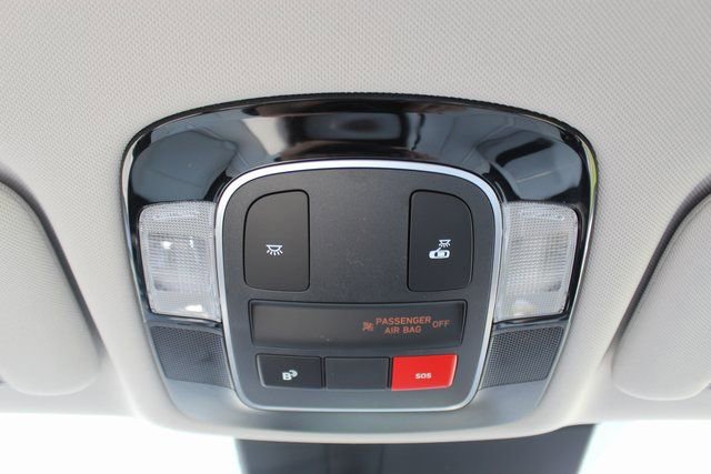 Used 2025 Hyundai Sonata SE FWD image 23