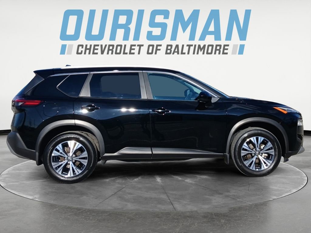 Used 2023 Nissan Rogue SV w/ SV Premium B Package image 7