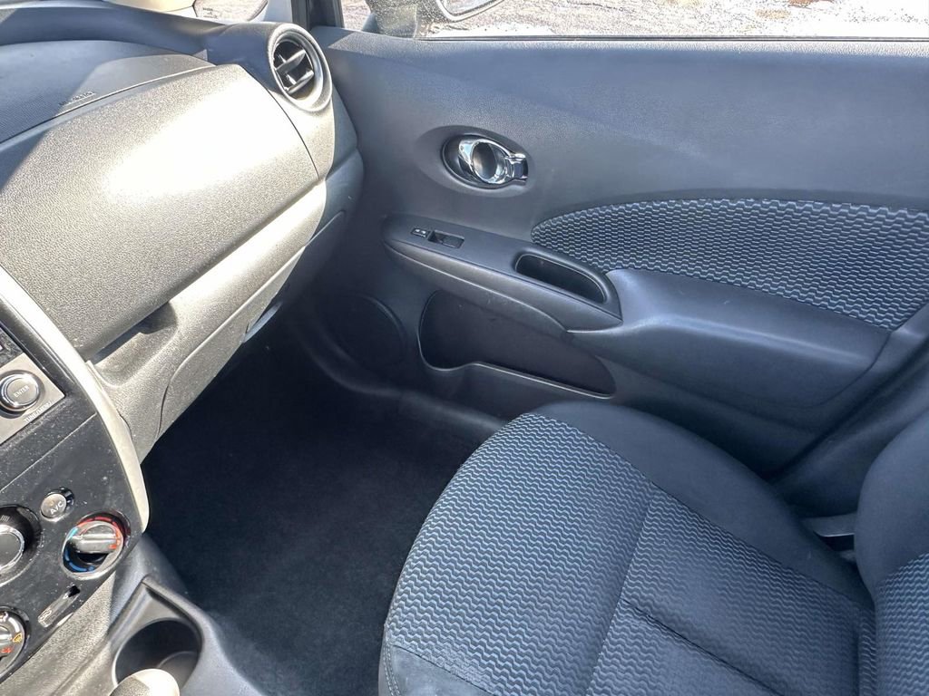 Used 2015 Nissan Versa Note SV image 36