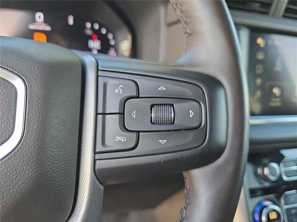 Used 2023 GMC Yukon XL Denali image 24