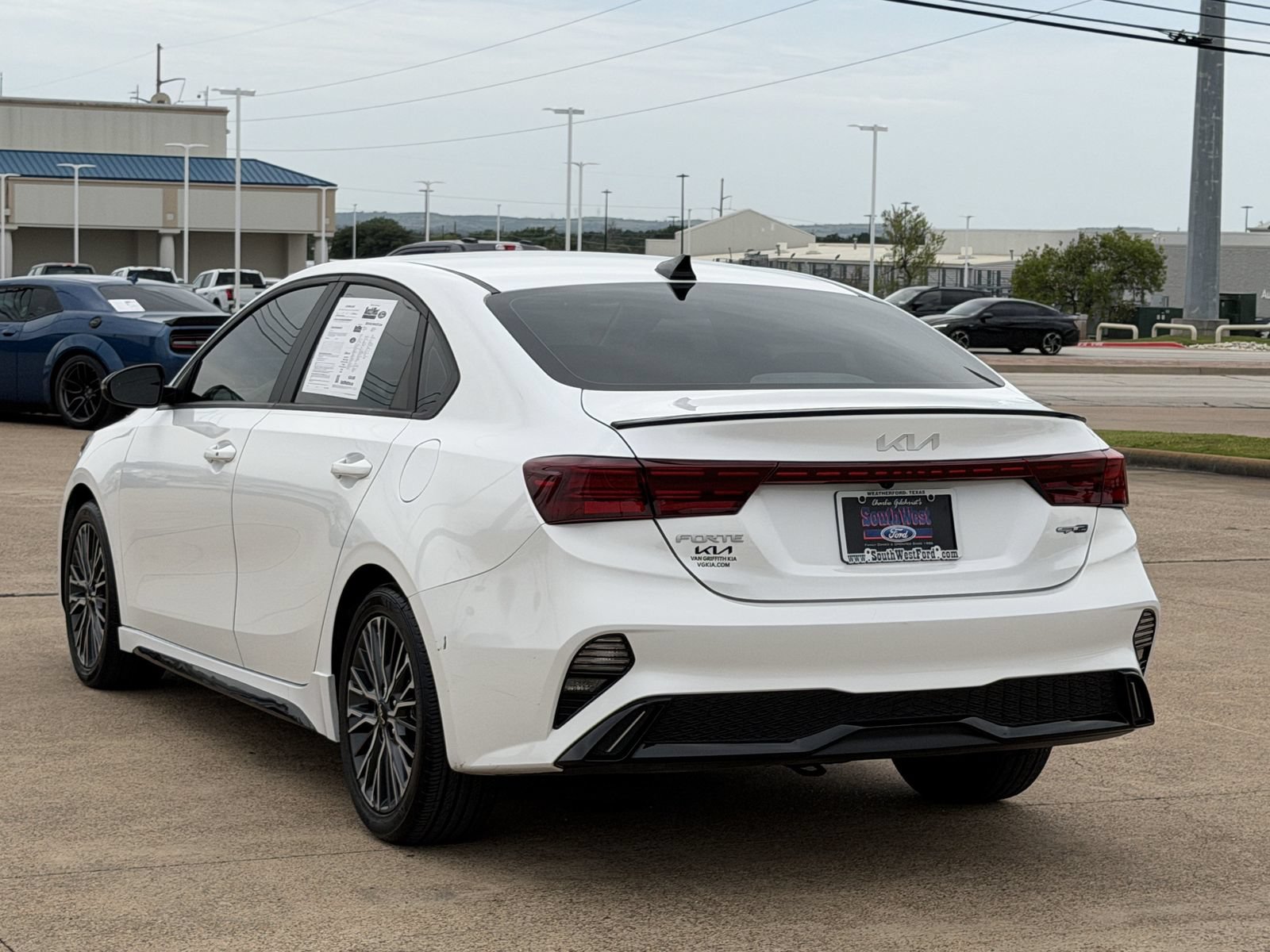 Used 2024 Kia Forte GT-Line w/ GT-Line Premium Package FWD image 6