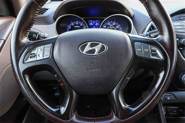 Used 2015 Hyundai Tucson Limited image 25