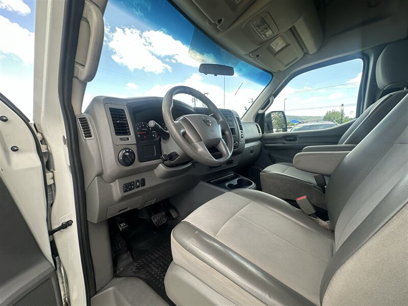 Used 2014 Nissan NV 2500 S w/ Side & Curtain Airbag Package RWD image 5