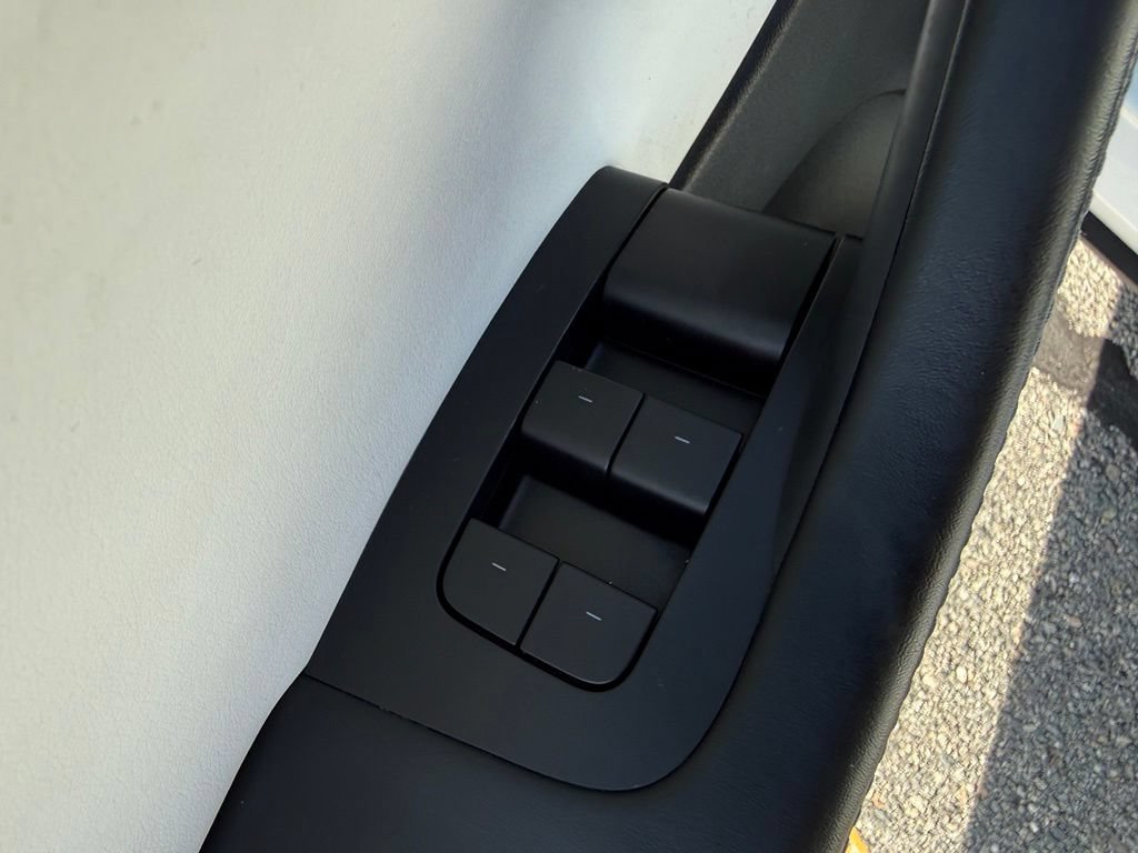 Used 2021 Tesla Model Y Performance AWD/4WD image 19