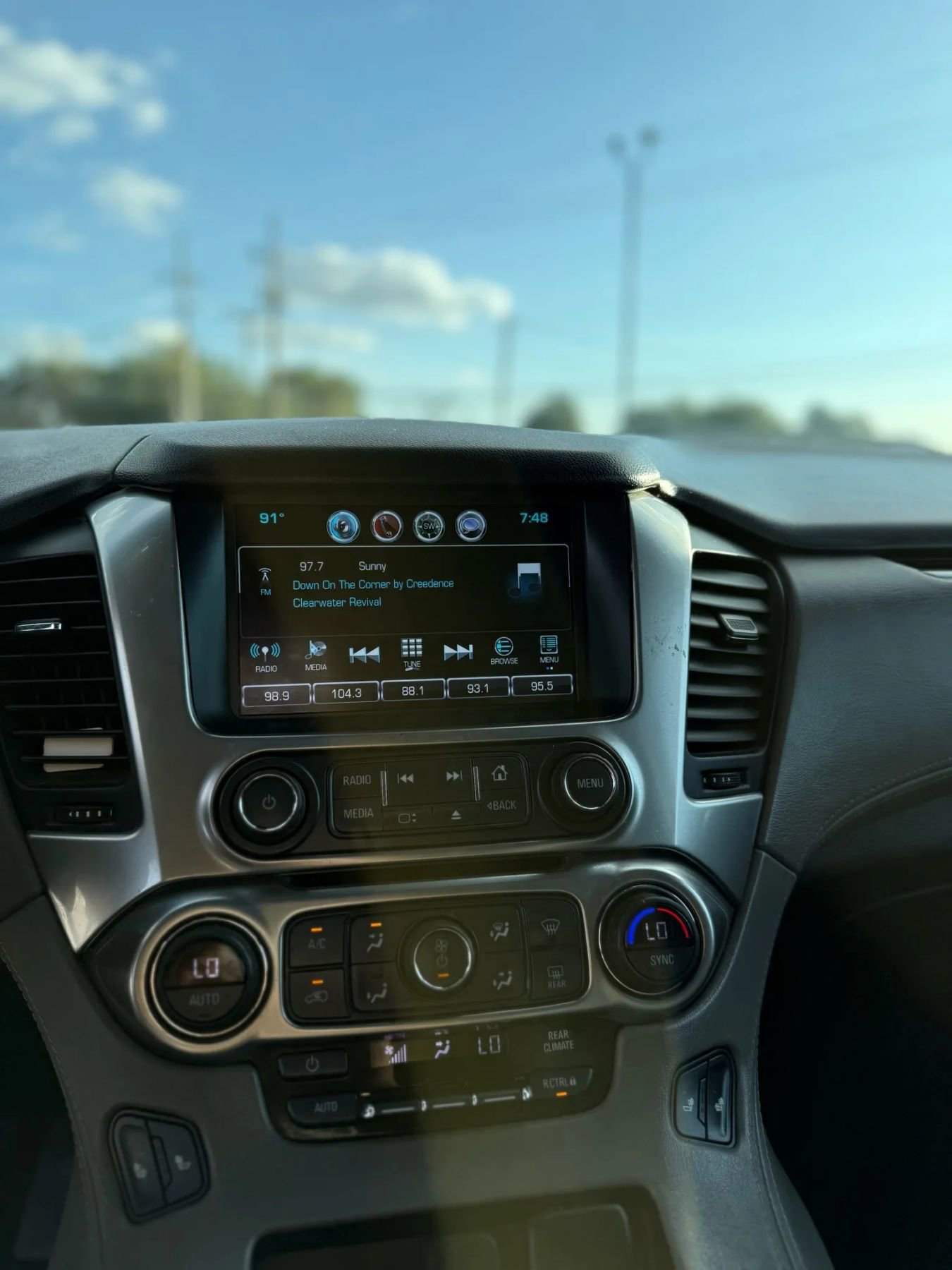 Used 2019 Chevrolet Suburban LT AWD/4WD image 16