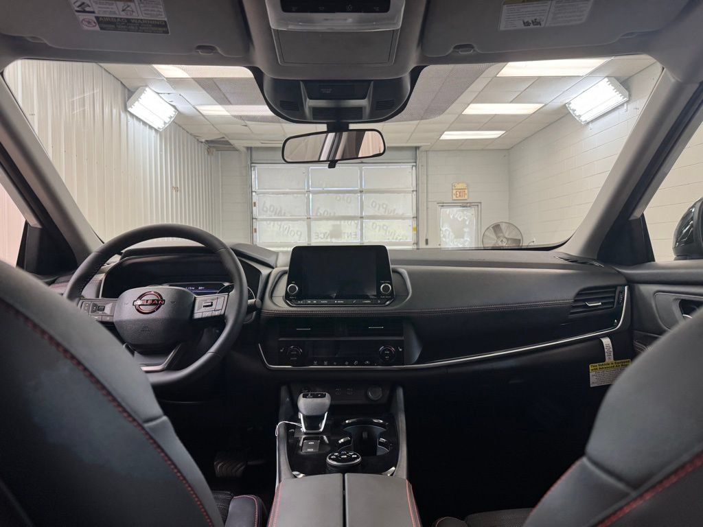New 2026 Nissan Rogue SV AWD/4WD image 19