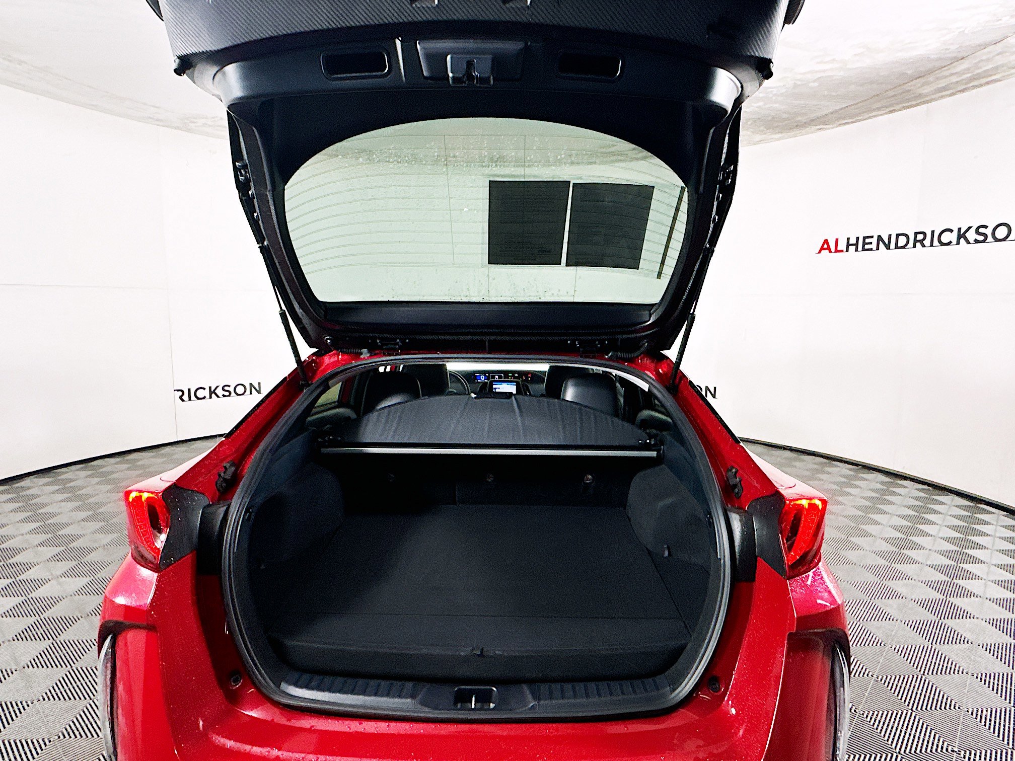 Used 2021 Toyota Prius Prime XLE image 31