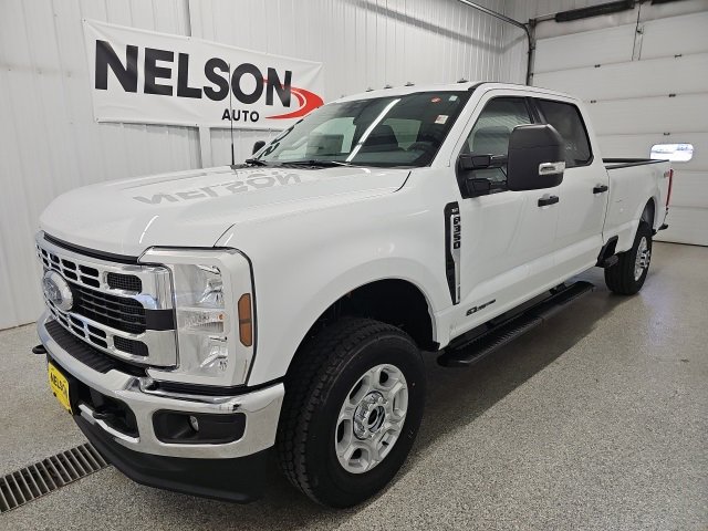 New 2026 Ford F350 4x4 Crew Cab Super Duty image 4
