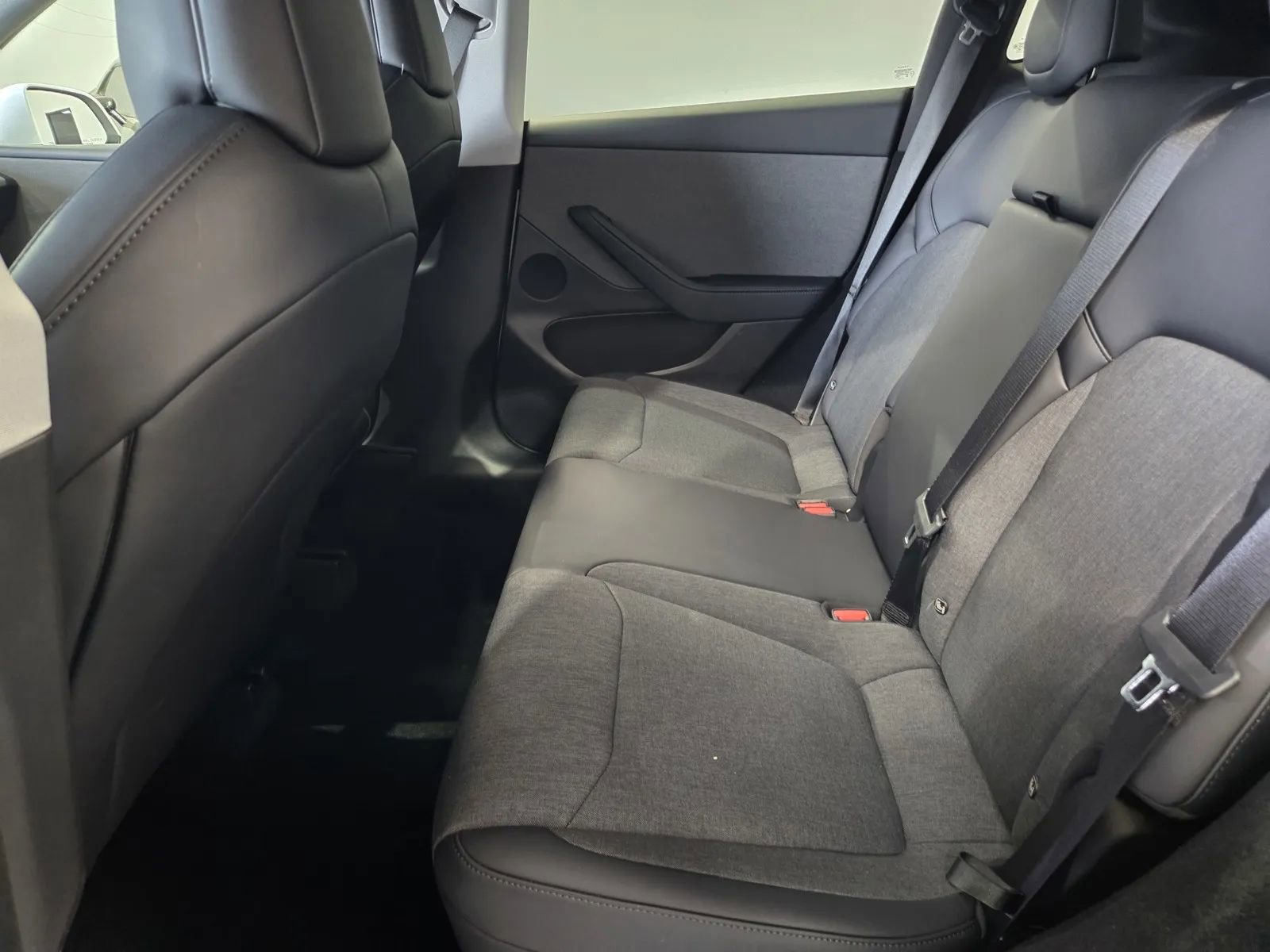 Used 2026 Tesla Model Y Long Range RWD image 12