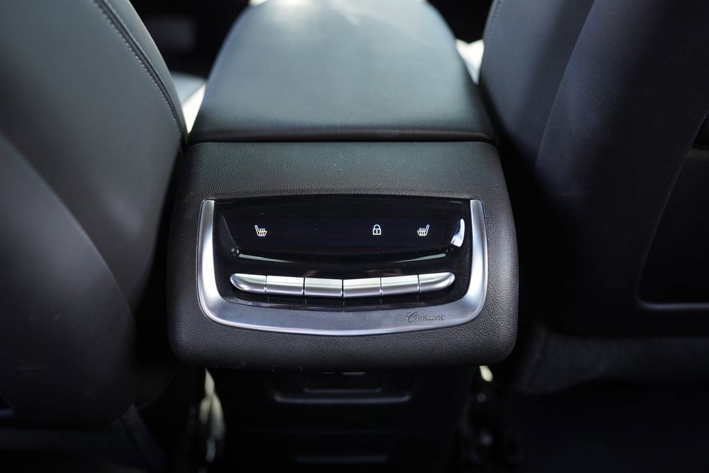 Used 2024 Cadillac XT6 Premium Luxury FWD image 41