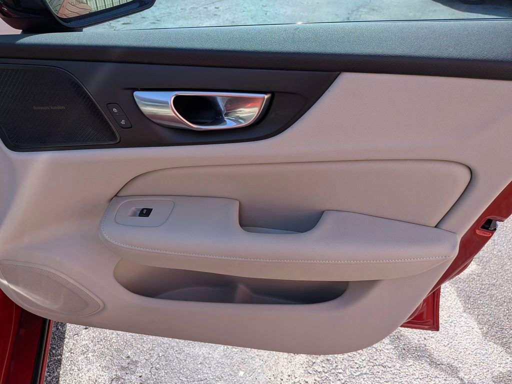 Used 2024 Volvo S60 B5 Plus w/ Climate Package FWD image 25