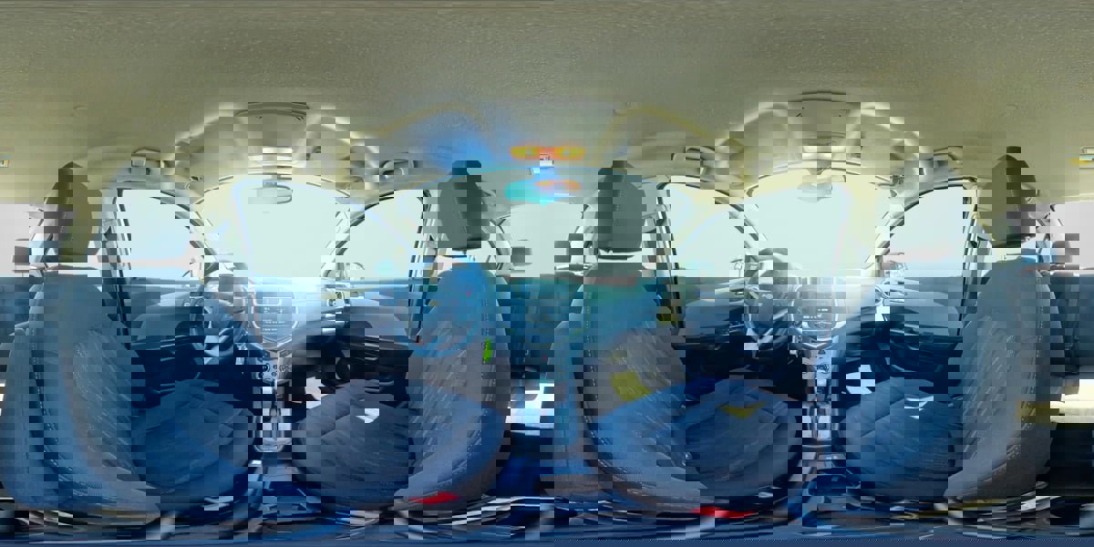 Used 2017 Chevrolet Sonic LT image 34