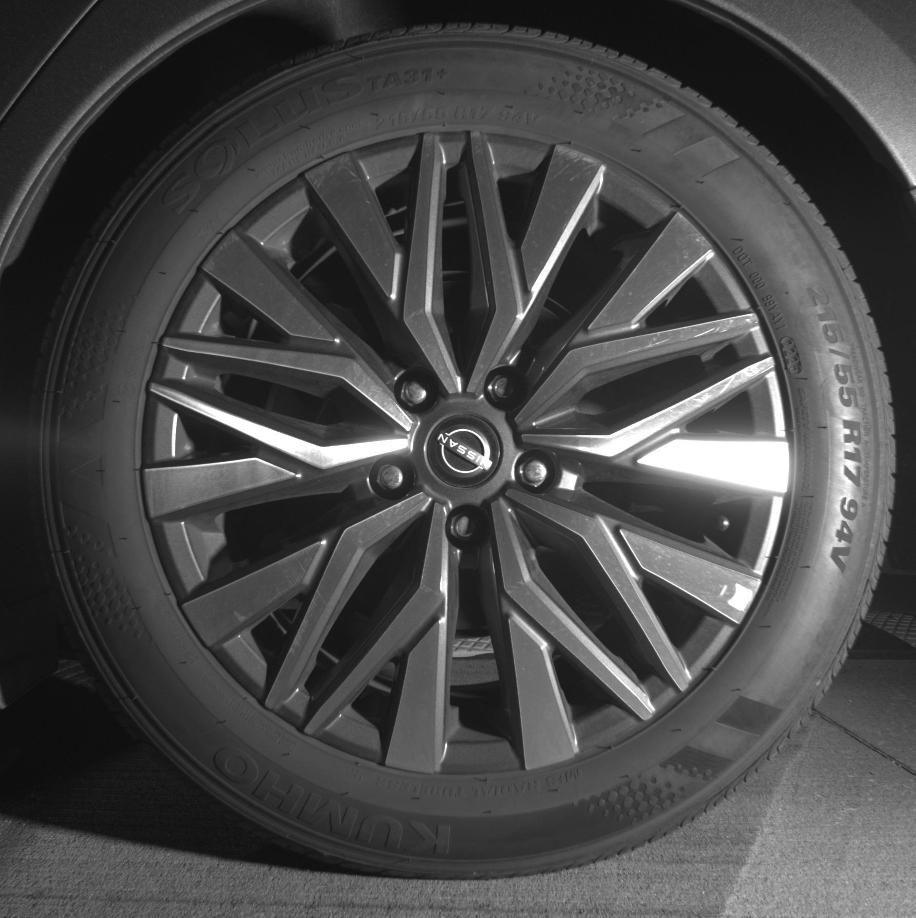 Used 2025 Nissan Altima 2.5 SV FWD image 14