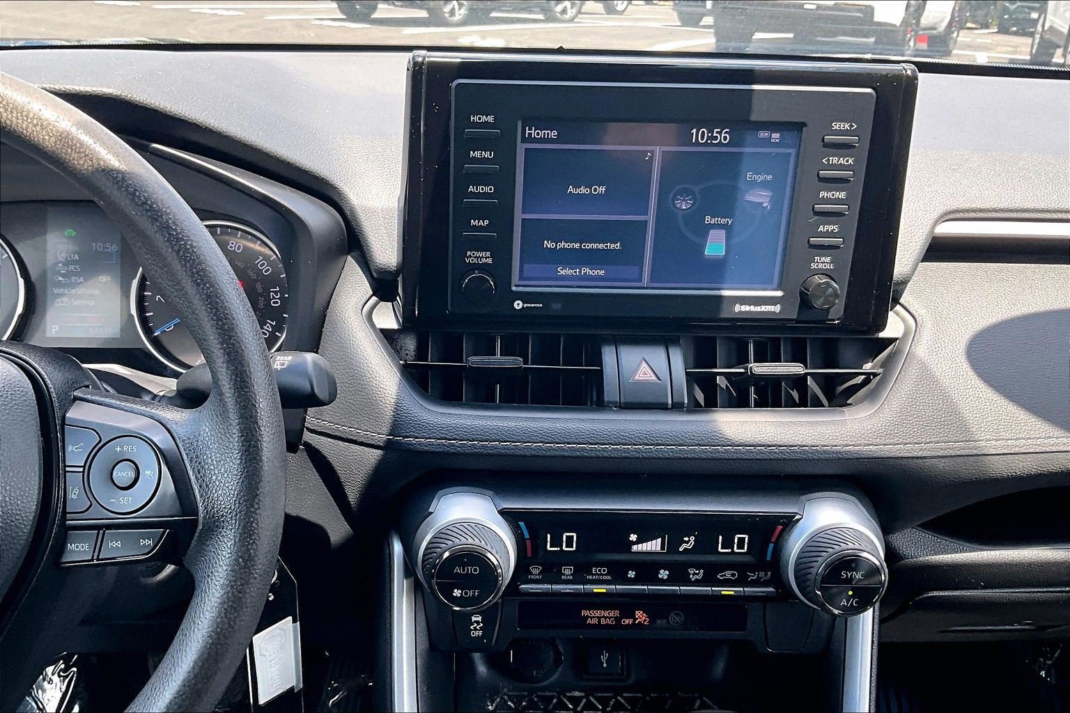 Used 2022 Toyota RAV4 LE AWD/4WD image 6