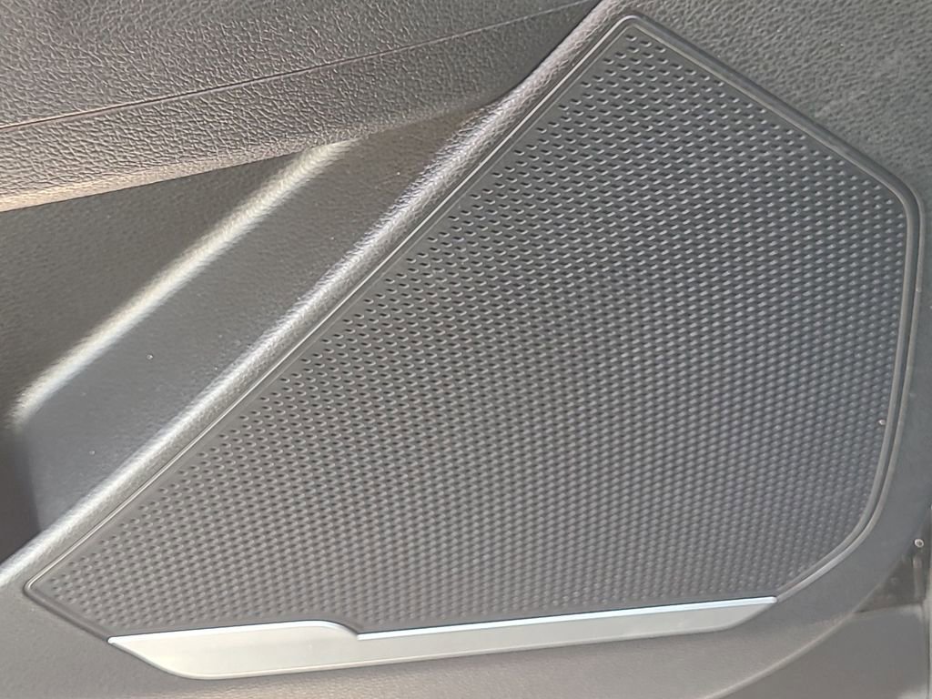 Used 2025 Kia Sportage LX FWD image 25