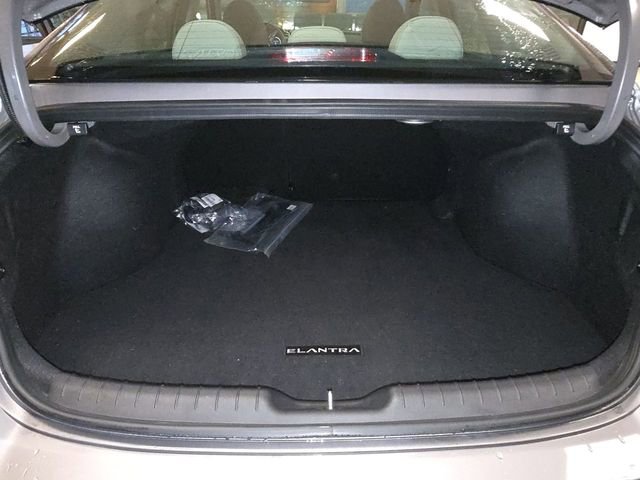 Used 2023 Hyundai Elantra Limited w/ Cargo Package FWD image 23