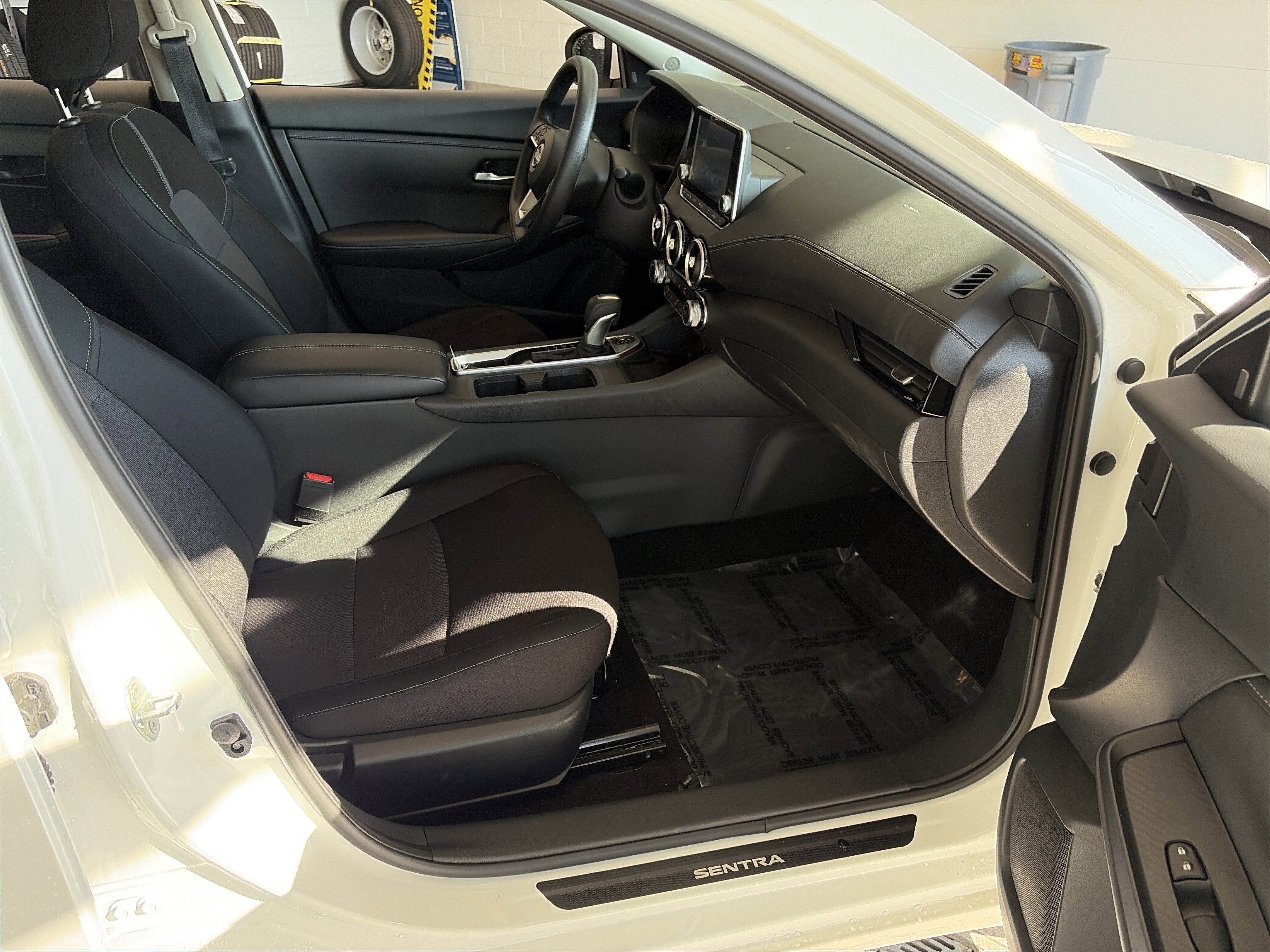 Used 2024 Nissan Sentra SV image 32