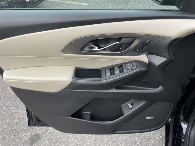Used 2023 Chevrolet Traverse Premier image 16