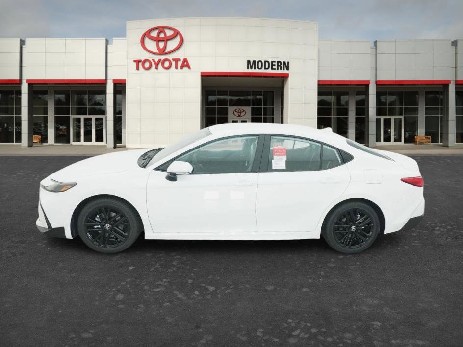 New 2026 Toyota Camry SE FWD image 17