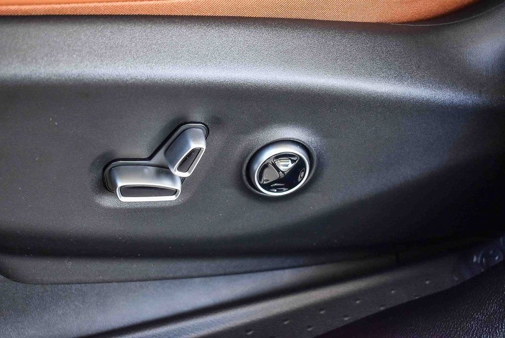 New 2026 Chrysler Pacifica Pinnacle w/ Trailer Tow Group image 22