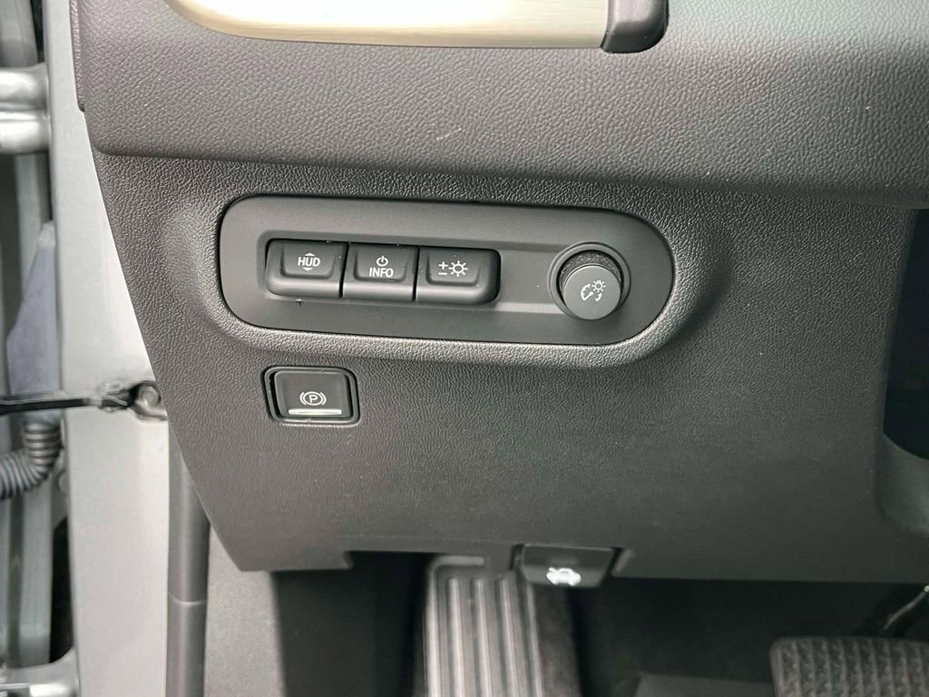 Used 2024 GMC Terrain Denali w/ Denali Premium Package image 30