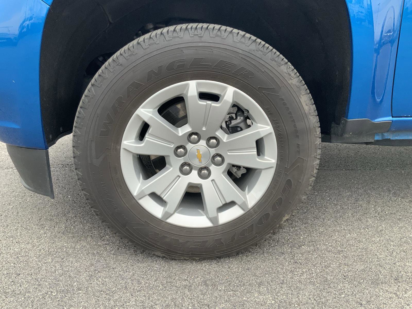 Used 2022 Chevrolet Colorado LT w/ Luxury Package image 19