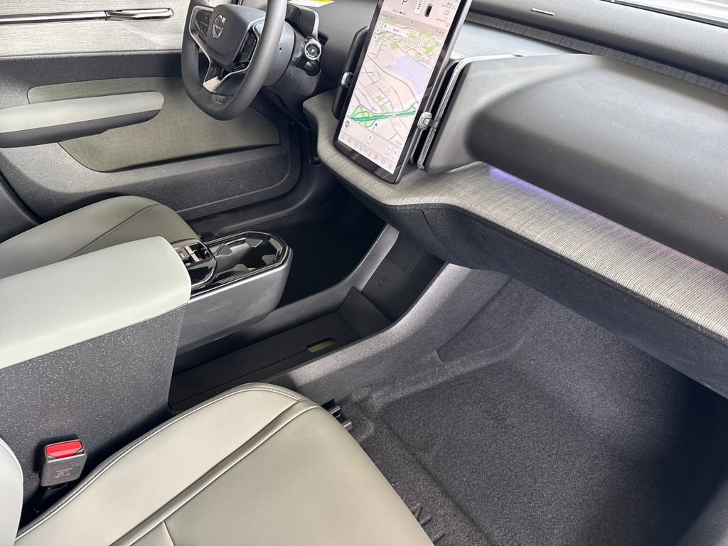 New 2026 Volvo EX30 Plus w/ Climate Package AWD/4WD image 15