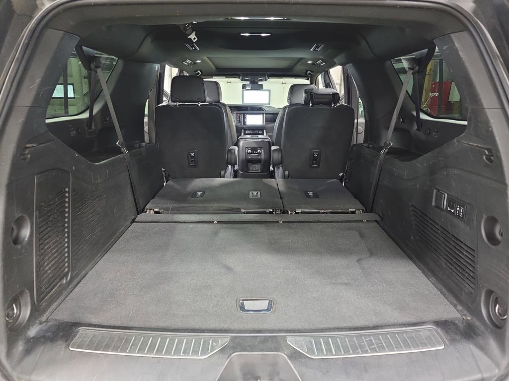 Used 2022 GMC Yukon XL Denali image 14