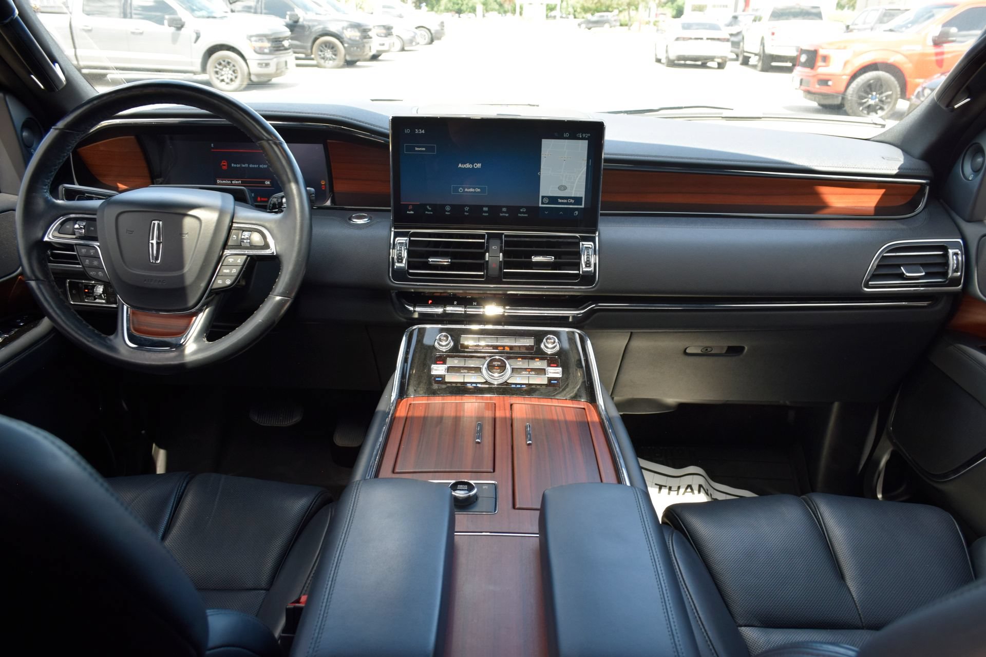 Used 2023 Lincoln Navigator Reserve RWD image 5