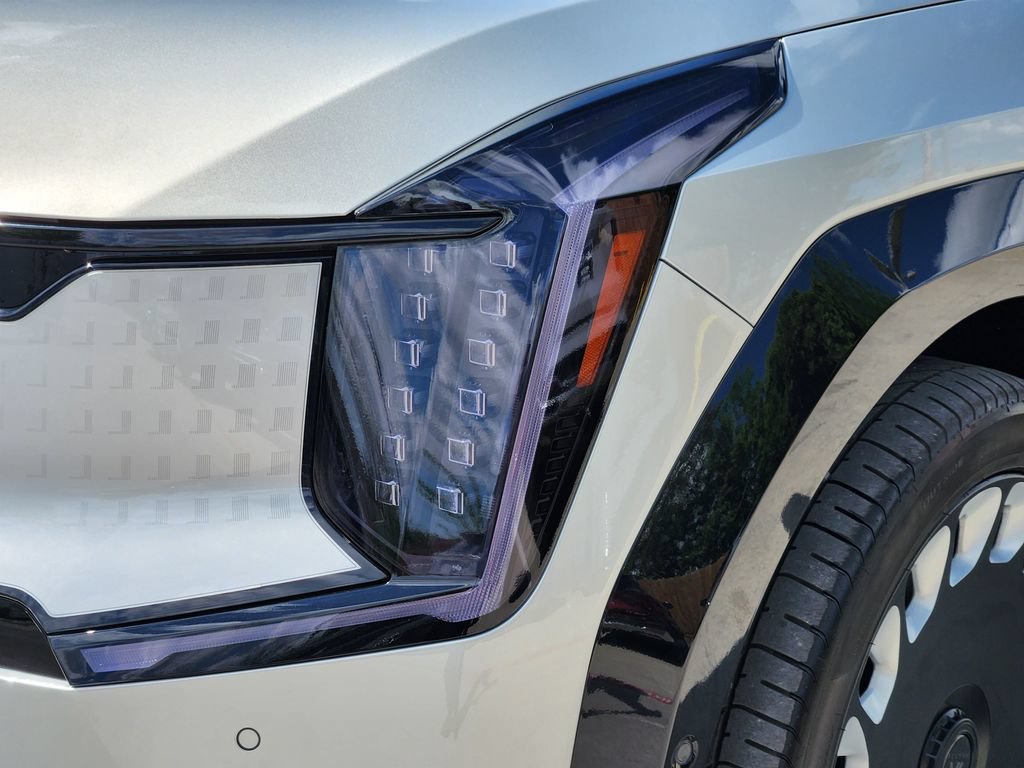 New 2026 Kia EV9 Land w/ Nightfall Edition Package AWD/4WD image 5